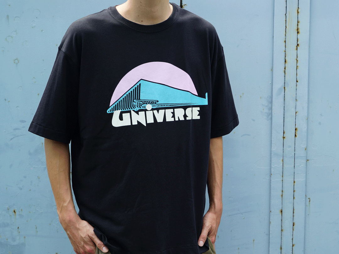 FACETASM × COSMIC LAB による味園ユニバースファイナル記念コラボTシャツ！
ボディは綿・ポリエステル・レーヨンの混紡生地でやわらかい肌触りが魅力のビッグシルエットTee。

オンライン受注販売はまもなく〆切、お見逃しなく！
checkout.square.site/merchant/ML20W…
＊受注受付期間：7/25(金)〜8/5(火)