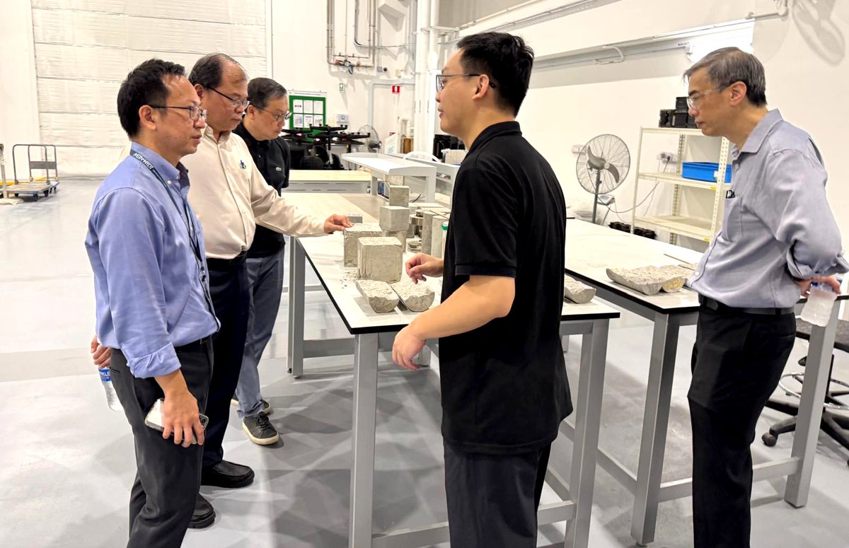 A multi-disciplinary delegation from Meinhardt Group had the privilege of visiting the new Singapore Institute of Technology (SIT) Punggol Campus on 28 July for an inspiring and comprehensive three-hour tour.