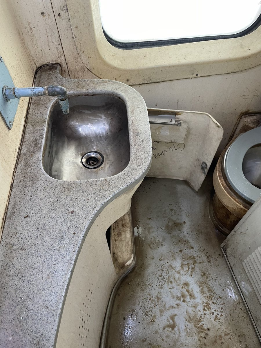 sarkar_ron's tweet photo. Pathetic conditions of washrooms @AshwiniVaishnaw @narendramodi @RailMinIndia @RailwaySeva PNR Number 4740160922 Coach B4 This is  what you don’t expect in a 3AC washrooms and foul smell in the coaches, pathetic situation with travel duration of almost 34 hours! https://t.co/JLegKICnC8