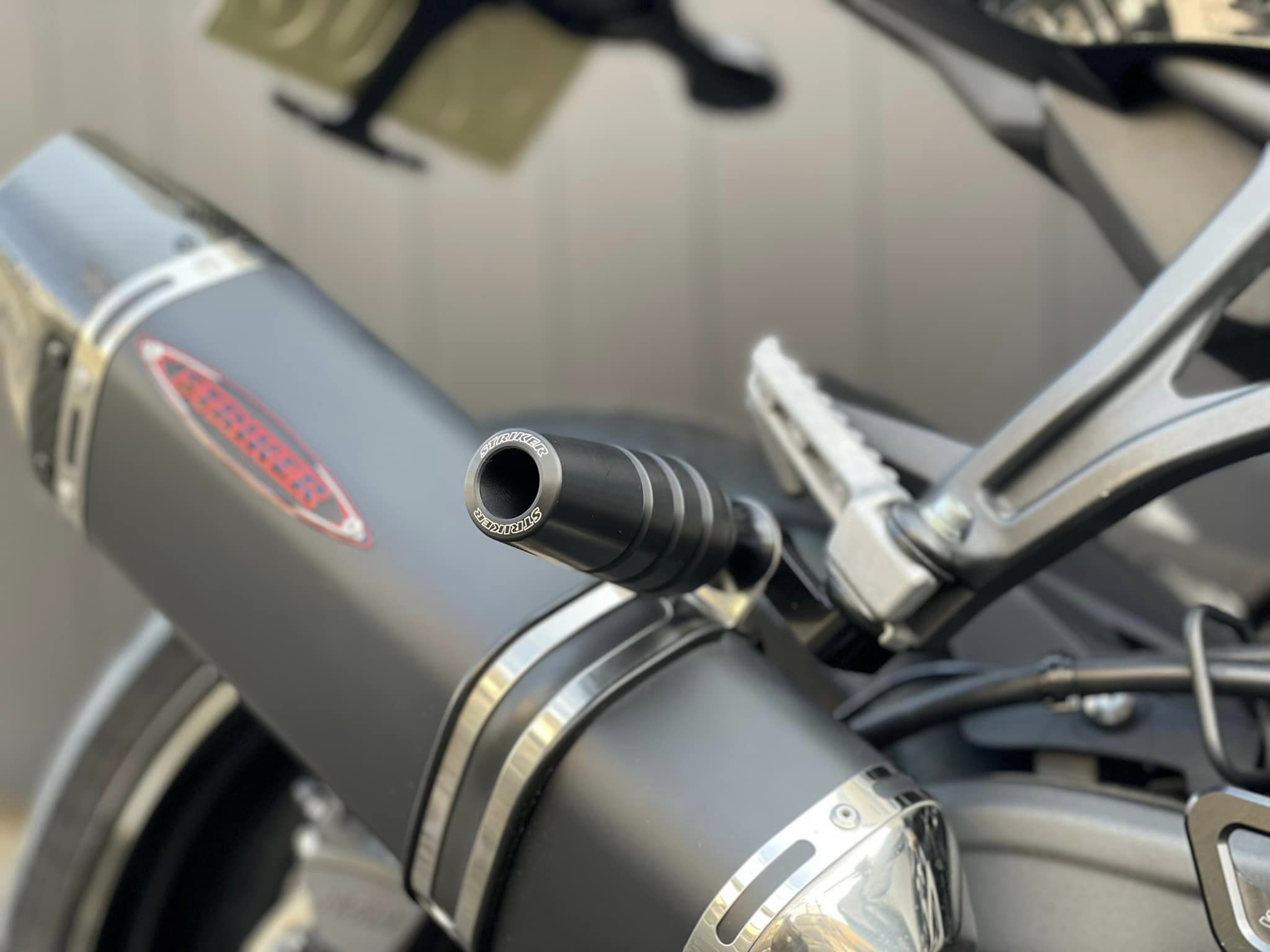 今日だけ値下げ❗️早い者勝ちです‼️ ベリンダ上下セットL多少の使用感 Kawasaki zrx400 大幅値下げ - メルカリ