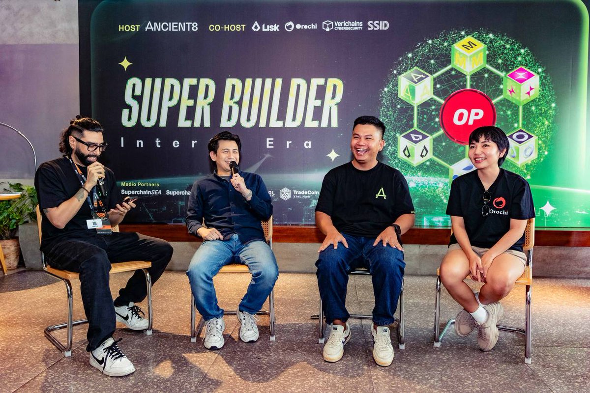 Ancient8 (🎮,🟢) (@ancient8_gg) on Twitter photo SuperBuilder was on fire! 🔥
A packed house of real builders, real energy, and real connections.
<a href="/Ancient8_gg/">Ancient8 (🎮,🟢)</a> is grateful for its success and appreciates everyone who helped make it happen. SuperBuilder was on fire! 🔥
A packed house of real builders, real energy, and real connections.
<a href="/Ancient8_gg/">Ancient8 (🎮,🟢)</a> is grateful for its success and appreciates everyone who helped make it happen.