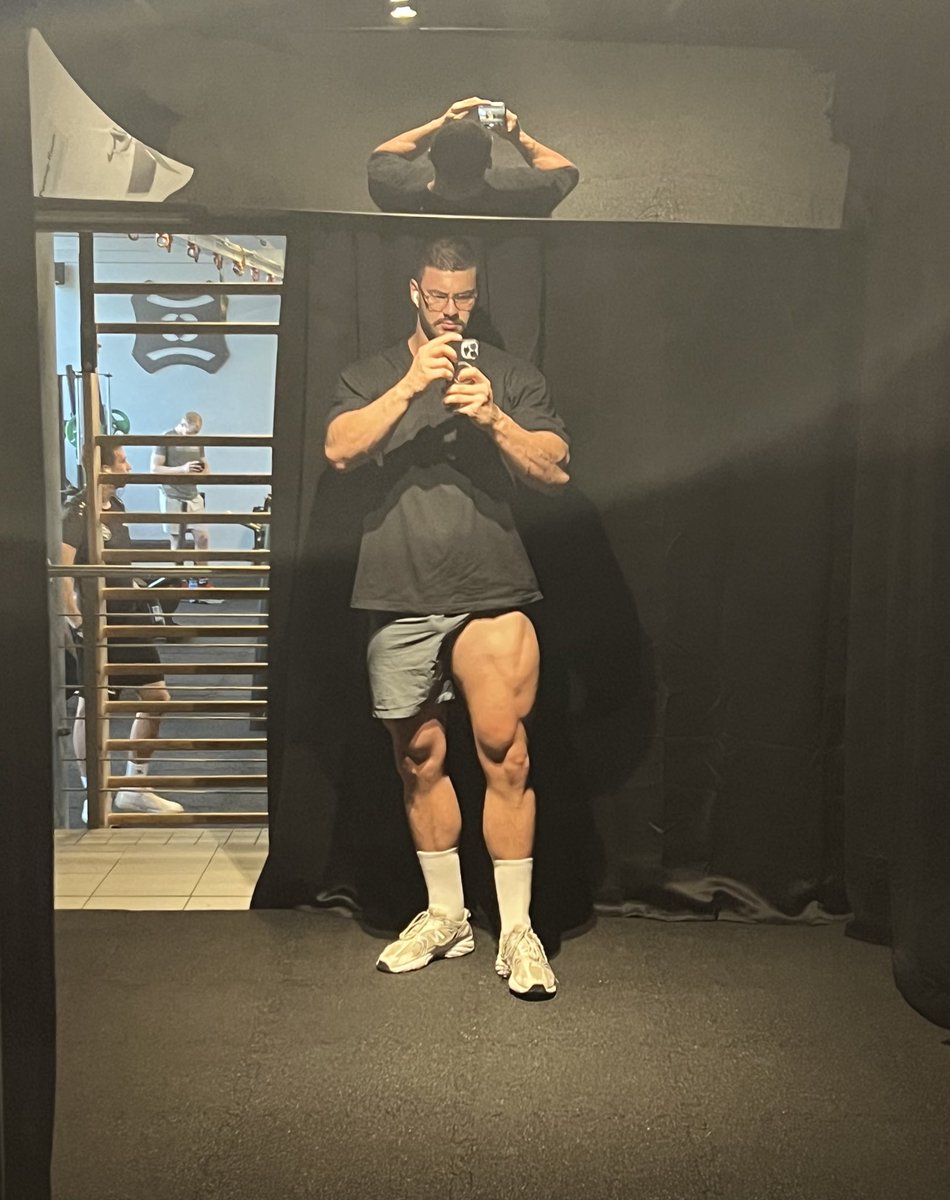 cryn_r6's tweet image. Don‘t skip legs 🫵🏼