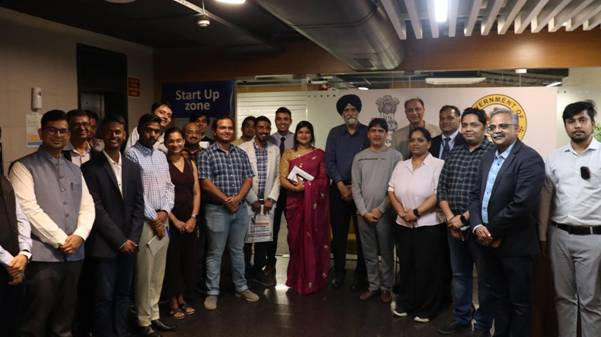 PIB In Meghalaya (@pibshillong) on Twitter photo DPIIT Secretary, Amardeep Singh Bhatia led delegation to K-tech MeitY Nasscom #CentreofExcellence for IoT & AI in Bengaluru
The Secretary reviewed Tumakuru industrial area under NICDP
Read : pib.gov.in/PressReleasePa… <a href="/DPIITGoI/">DPIIT India</a> <a href="/GoI_MeitY/">Ministry of Electronics & IT</a> DPIIT Secretary, Amardeep Singh Bhatia led delegation to K-tech MeitY Nasscom #CentreofExcellence for IoT & AI in Bengaluru
The Secretary reviewed Tumakuru industrial area under NICDP
Read : pib.gov.in/PressReleasePa… <a href="/DPIITGoI/">DPIIT India</a> <a href="/GoI_MeitY/">Ministry of Electronics & IT</a>