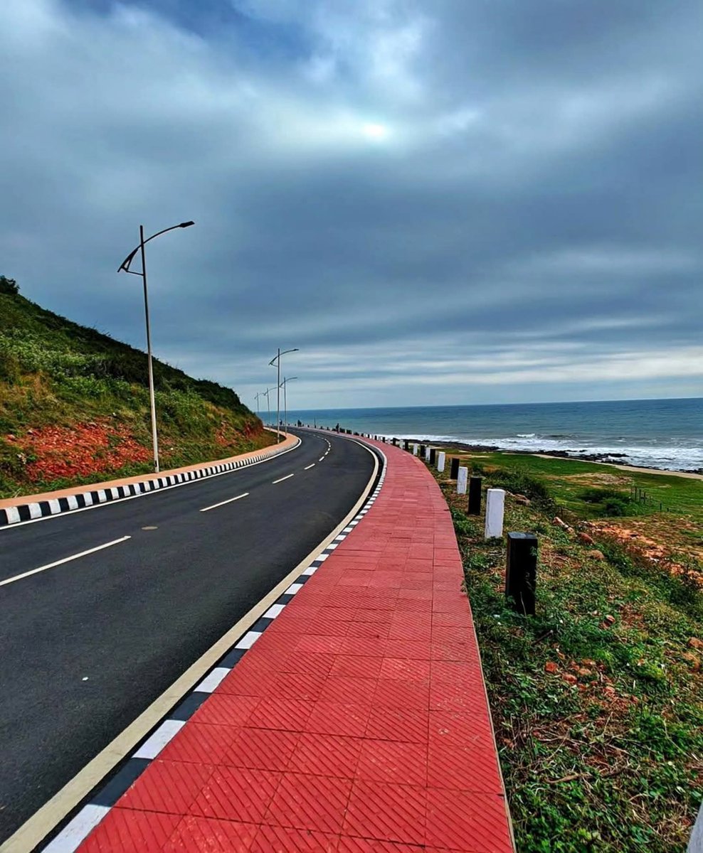 Knowledgeofap's tweet image. Visakhapatnam City 🏙️📷, Steel Plant, Rushikonda Beach Road..  #vizag #visakhapatnam #AndhraPradesh