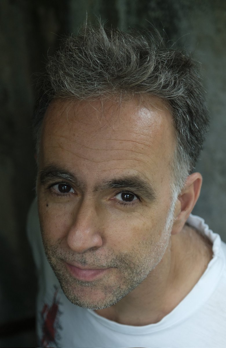 Harkaitz Cano idazleak 50 urte bete ditu gaur.

susa-literatura.eus/idazleak/Harka…