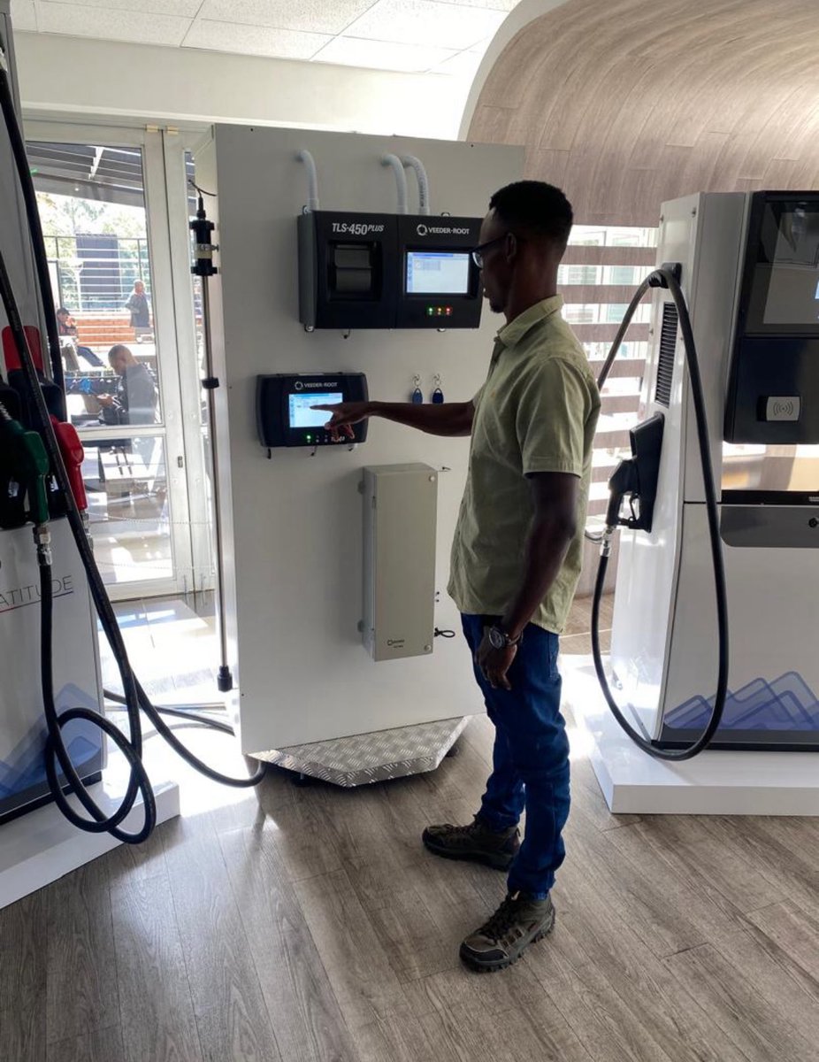 ectasystems's tweet image. Don’t buy a camera in Uganda before watching this!

We help you get the best price, best quality, and setup—with after-sale support.

DM us today. Let’s make your visuals clear 🔥

#CameraUganda #EctaSystems #KampalaTech #VideographyUganda #DigitalMarketingTools