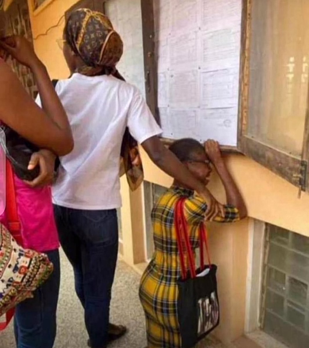 gbolahann0's tweet image. Fresher go think say she dey pray๐๐ญ