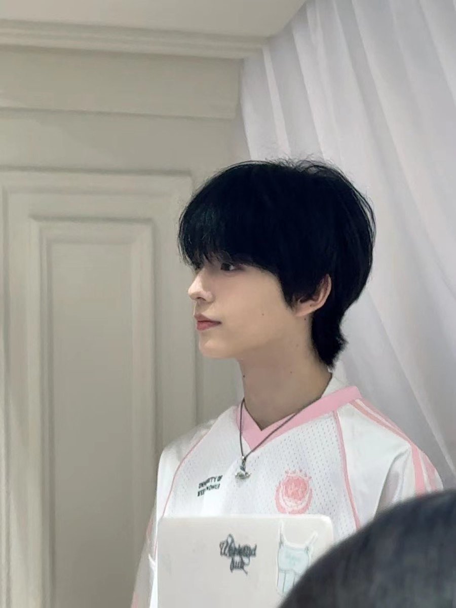 ping_0w0_'s tweet photo. 이때 진위 너무 이쁨... https://t.co/UIvivnBMsU