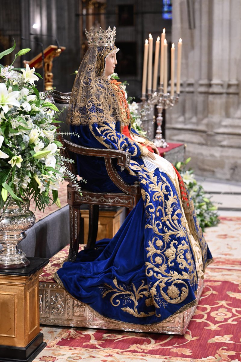 Estandarte de Sevilla (@estandartedesev) on Twitter photo 🟢 #EstandarteDS | La <a href="/VirgenDeReyes/">Asociación de Fieles Ntra. Sra. de los Reyes</a> amanece en el trascoro de la <a href="/CatedraldeSev/">Catedral de Sevilla Oficial</a> para iniciar sus cultos con el besamano
➡️ Su horario será:
🗓 Lunes 4 de agosto
🕰 De 19 a 23 horas
🗓 Martes 5 de agosto
🕰 De 9 a 14 horas, con misa a las 8:30 horas
📸 <a href="/manueljrrechi/">Manuel J. Rodríguez Rechi</a> 🟢 #EstandarteDS | La <a href="/VirgenDeReyes/">Asociación de Fieles Ntra. Sra. de los Reyes</a> amanece en el trascoro de la <a href="/CatedraldeSev/">Catedral de Sevilla Oficial</a> para iniciar sus cultos con el besamano
➡️ Su horario será:
🗓 Lunes 4 de agosto
🕰 De 19 a 23 horas
🗓 Martes 5 de agosto
🕰 De 9 a 14 horas, con misa a las 8:30 horas
📸 <a href="/manueljrrechi/">Manuel J. Rodríguez Rechi</a>
