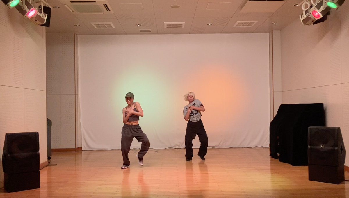 代官山ティーンズ・クリエイティブ (@daikanyama_tc) on Twitter photo 本日の #ミート・ザ・クリエイターズ
14:45~17:00 Asuka Yazawa / ダンサー
『hip hopダンスで新しい自分を見つけよう!』
daikanyama-tc.com/meet/2025_08_18
音に合わせてリズムを取ったり、表現してみよう!
*対象:小学生~25歳までの学生
*参加費無料
<a href="/yazawa_asuka/">ASUKA Yazawa</a> 本日の #ミート・ザ・クリエイターズ
14:45~17:00 Asuka Yazawa / ダンサー
『hip hopダンスで新しい自分を見つけよう!』
daikanyama-tc.com/meet/2025_08_18
音に合わせてリズムを取ったり、表現してみよう!
*対象:小学生~25歳までの学生
*参加費無料
<a href="/yazawa_asuka/">ASUKA Yazawa</a>