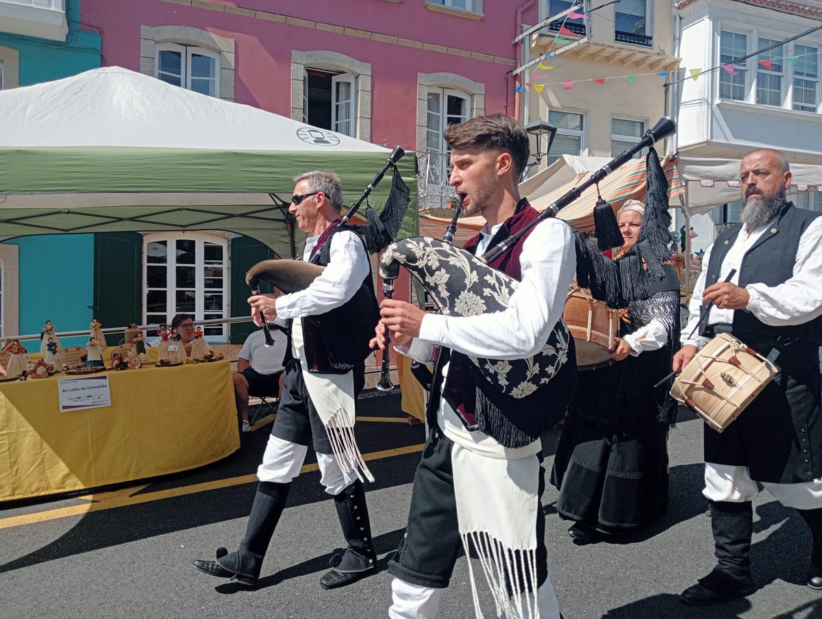 🌊 A XIX Festa da Cabria: toda unha homenaxe á cultura mariñeira 

Organizada pola <a href="/atenencia/">Agrupación Instrutiva de Caamouco</a> coa colaboración do Concello 🤝 , a xornada contou cunha programación para mesturar o lúdico coa lembranza da vida pesqueira 🎣.

📎 concellodeares.gal/a-xix-festa-da…