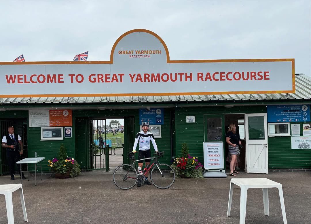 Harry Dunlop (@harrydunlop3) on Twitter photo Top Job Tom Dunlop arriving <a href="/GTYarmouthRaces/">Great Yarmouth Races</a> on his big bike ride to every racecourse in the UK 2600 miles in aid of <a href="/IJF_official/">Injured Jockeys Fund</a> <a href="/diverseability/">Diverse Abilities</a> instagram.com/tomsbigbikerid… Top Job Tom Dunlop arriving <a href="/GTYarmouthRaces/">Great Yarmouth Races</a> on his big bike ride to every racecourse in the UK 2600 miles in aid of <a href="/IJF_official/">Injured Jockeys Fund</a> <a href="/diverseability/">Diverse Abilities</a> instagram.com/tomsbigbikerid…