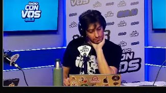 El_Prensero's tweet photo. Triste e indignado por el final abrupto de #BTChina. Contar la verdad tiene un precio alto en estos tiempos oscuros. Injusto y doloroso. Pero las tormentas pasan. La dignidad no se borra. Abrazo enorme @jairostraccia @YammiSegovia @ddeurieta
Se los quiere. #SoyChino 💔 https://t.co/GvKOH4jgqk