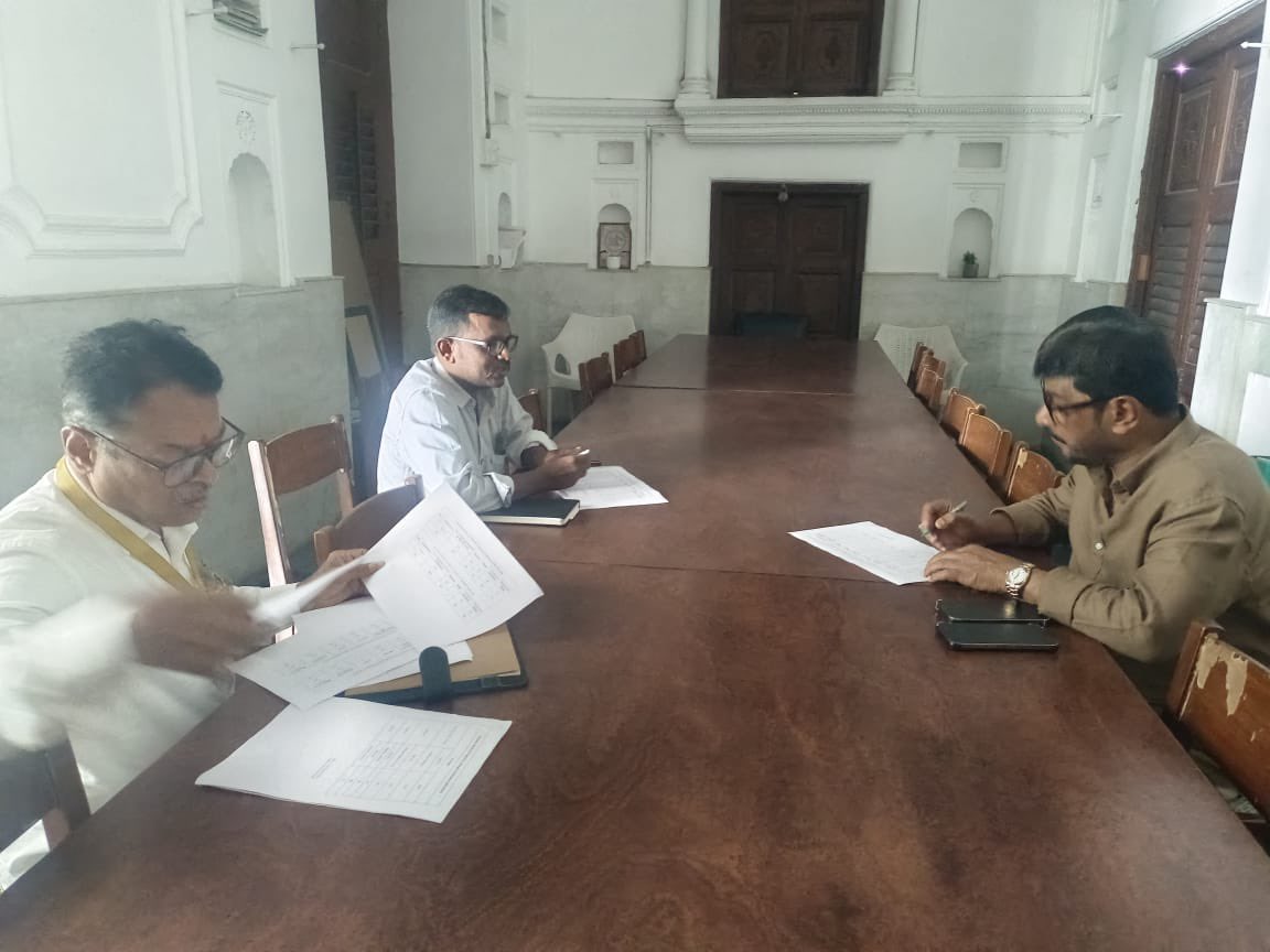 Jaffar Hussain Meraj (@jaffarhusainmla) on Twitter photo Held a crucial review meeting at #DarUsSalam with Mr. Narsingh Raj (ASO Circle 1) & Mr. Surender (ASO Circle 2) to discuss pending ration card applications status.
<a href="/aimim_national/">AIMIM</a> <a href="/asadowaisi/">Asaduddin Owaisi</a> <a href="/akbarowaisii/">Akbaruddin Owaisi</a> Held a crucial review meeting at #DarUsSalam with Mr. Narsingh Raj (ASO Circle 1) & Mr. Surender (ASO Circle 2) to discuss pending ration card applications status.
<a href="/aimim_national/">AIMIM</a> <a href="/asadowaisi/">Asaduddin Owaisi</a> <a href="/akbarowaisii/">Akbaruddin Owaisi</a>