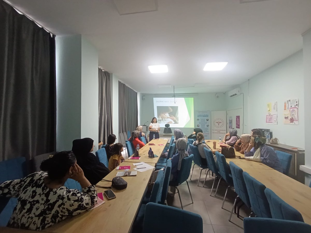 Müdürlüğümüz Sağlıklı Hayat Merkezi Gebe Okulunda gebelerimize "1-7 Ağustos emzirme haftası" etkinlikleri kapsamında anne sütünün önemi ,doğru emzirme teknikleri,doğum süreci,lohusalık ve emzirme  konularında eğitim verilmiştir.