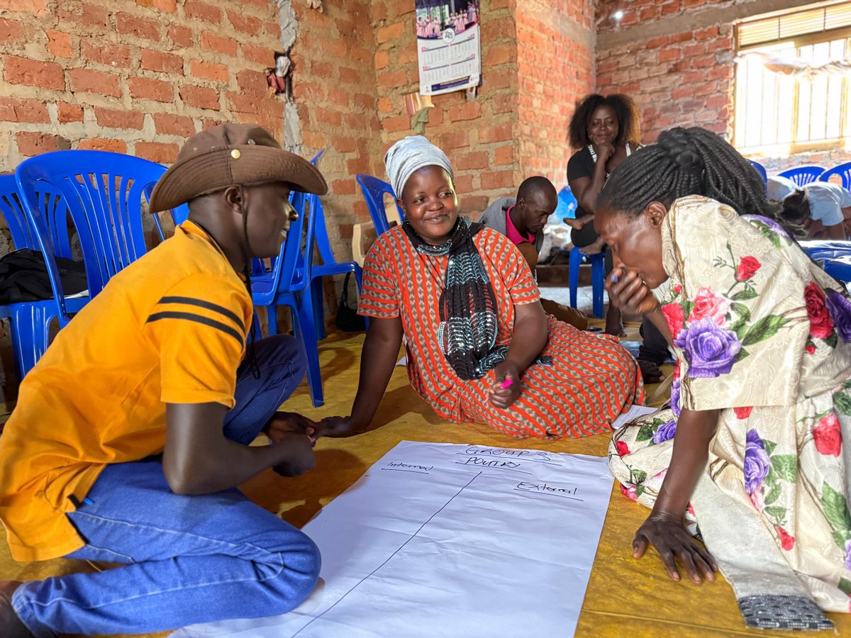 gejjawomen's tweet image. Week 3 of our #accelerationprogram was all about understanding the business environment!

Participants focused on how internal factors like location, plus external factors like market trends, impact their businesses. They learned to spot opportunities and make moves to grow.