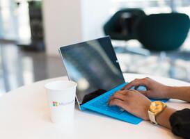 Microsoft beëindigt ondersteuning Windows 11 SE voor onderwijs dlvr.it/TMHPpb