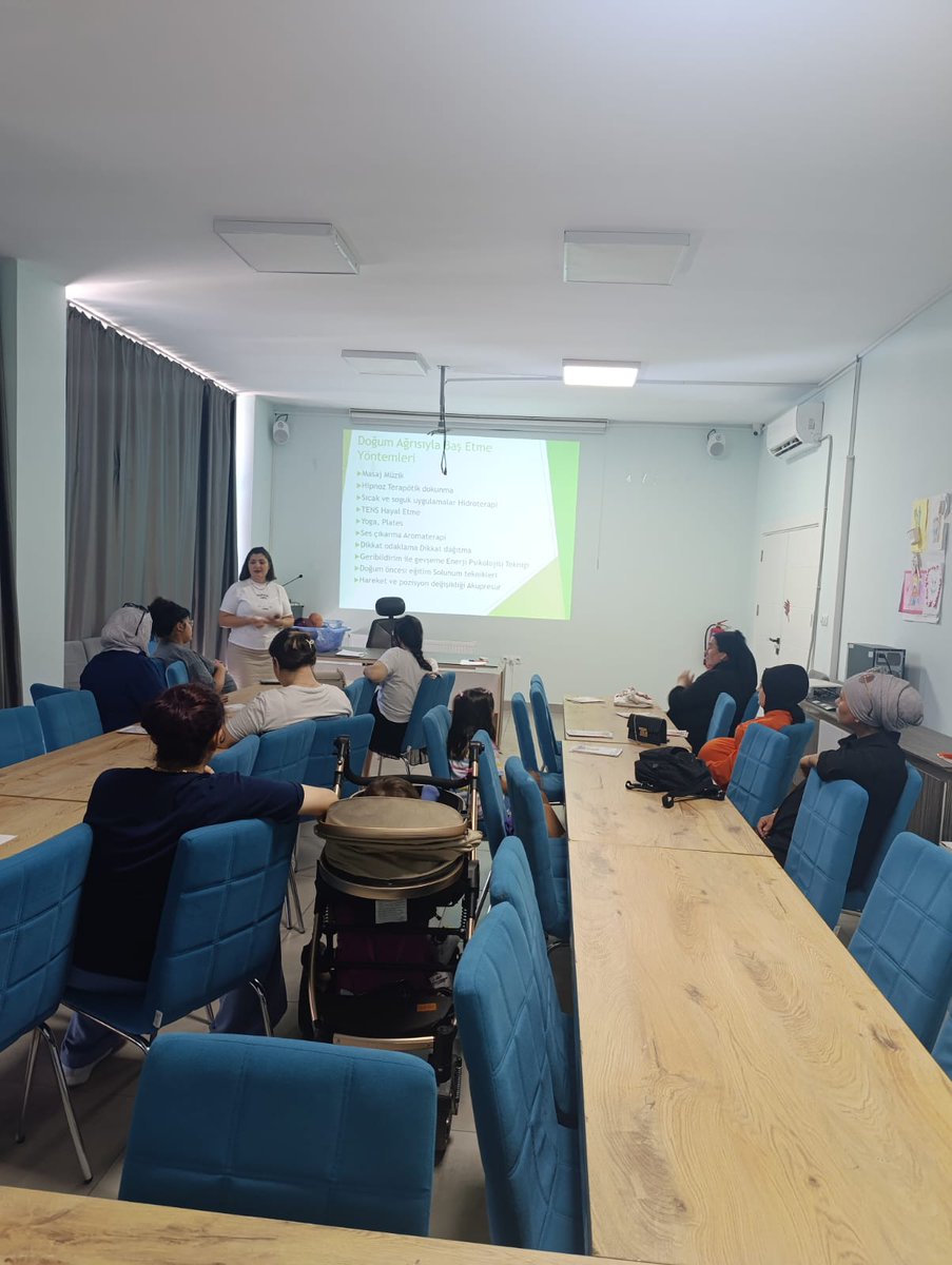 Müdürlüğümüz Sağlıklı Hayat Merkezi Gebe Okulunda  gebelerimize doğum süreci, lohusalık süreci ,anne sütünün önemi,doğru emzirme teknikleri,aile planlaması, bebek bakımı ve yapılması gereken taramalar konusunda eğitim verilmiştir.