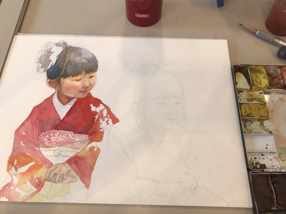 七五三描きかけ

市役所ギャラリーで暇な時間に絵を描いています。