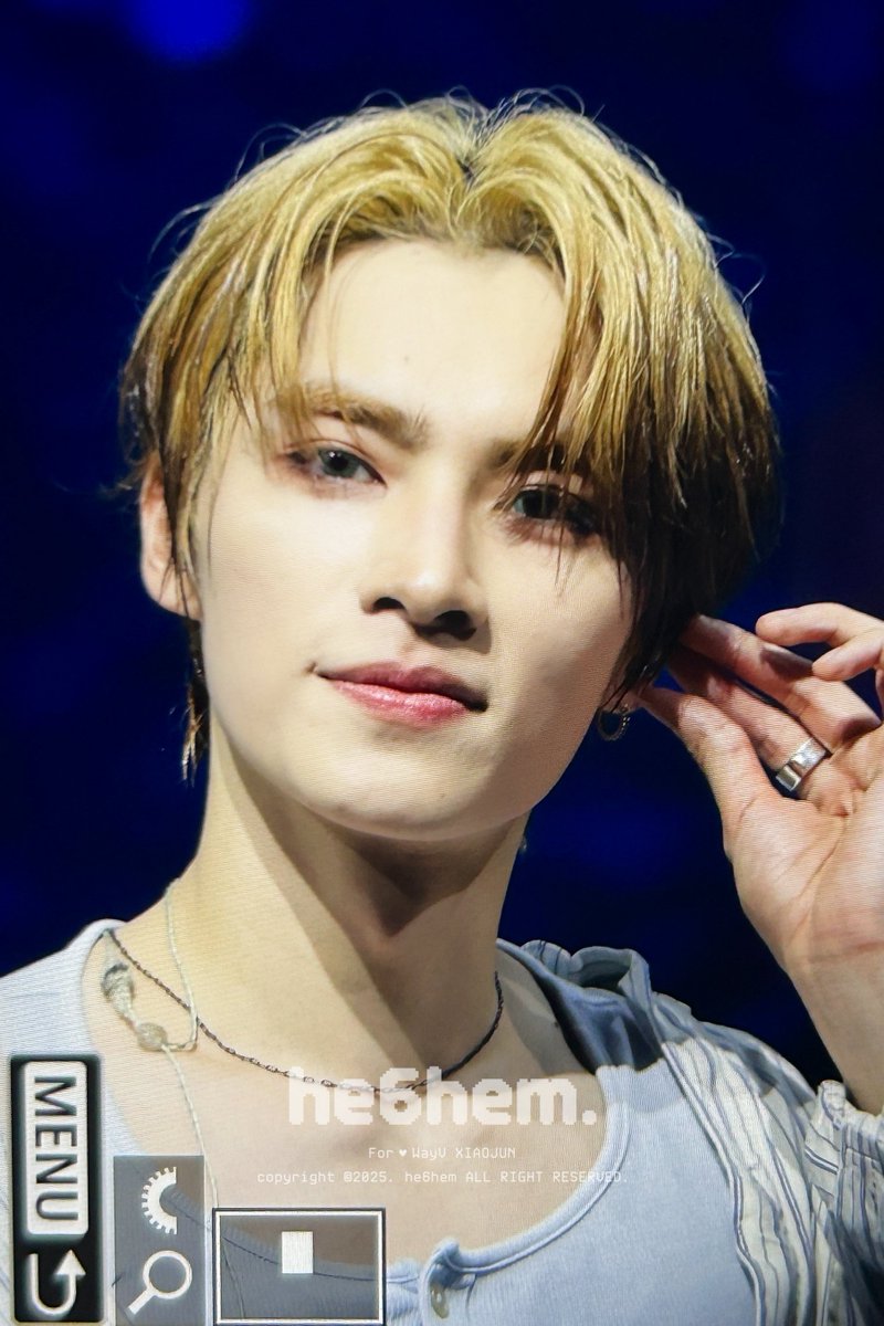 WayV シャオジュン yizhiyu ヨントントレカ 威神v wayv kick back 秘境 ヨントン トレカ シャオジュン