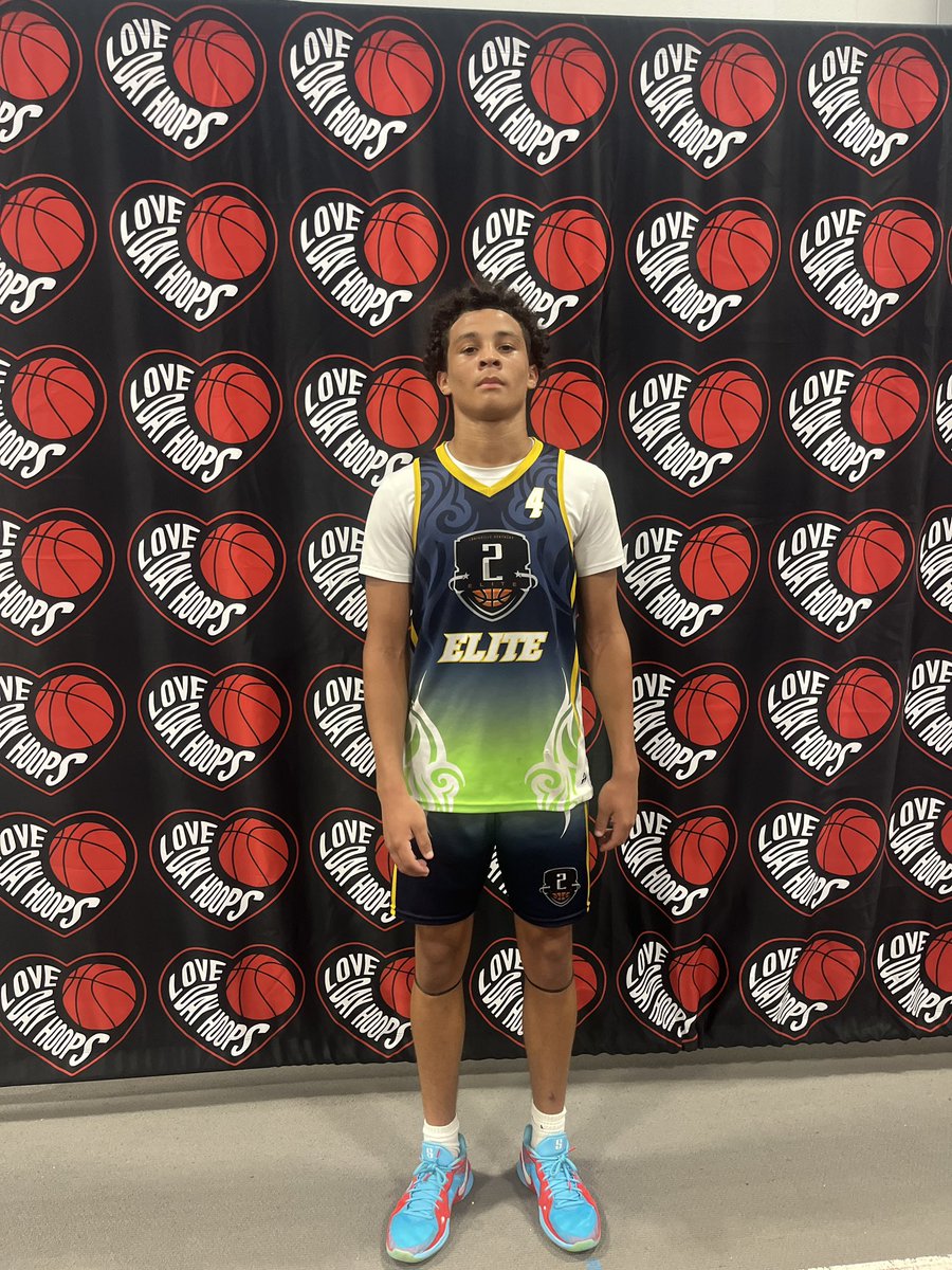12:00 POTG Boys JV division team 2 Elite  kamryn de shields  with 16 points in a win over Philly ballhawks 

#Lovedayhoops
#FlexV