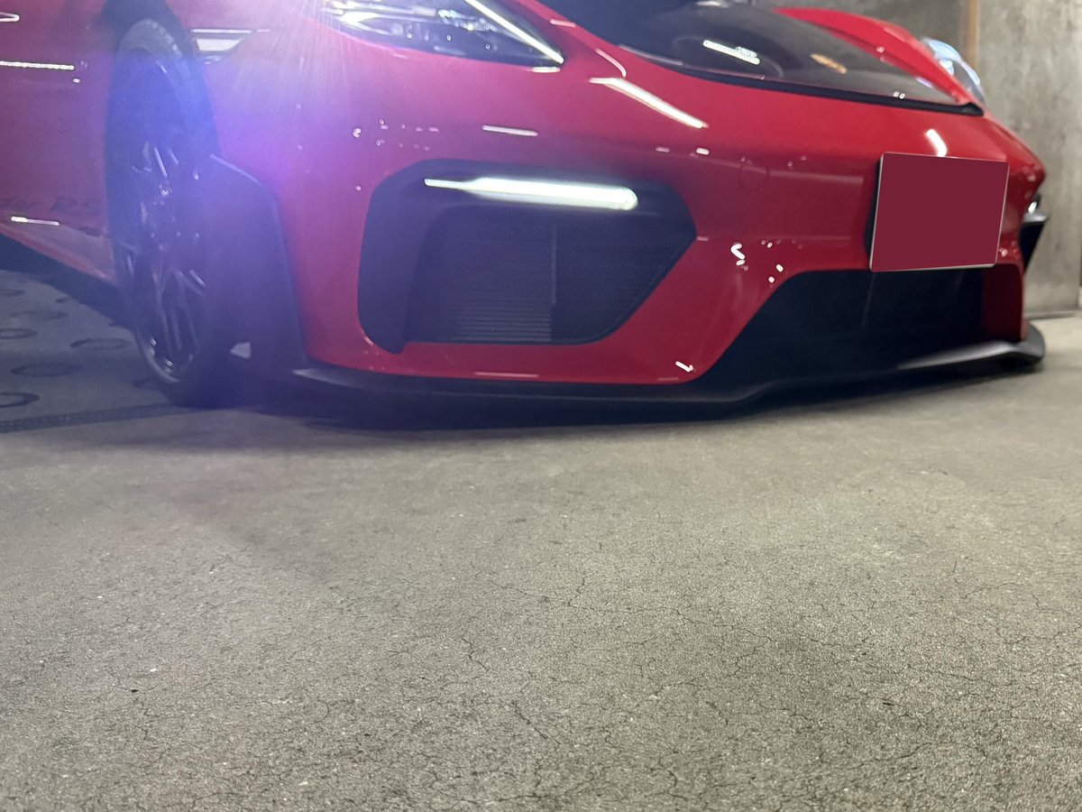 polish991's tweet image. ギリギリ好きの皆さんの為に？
駐車場スロープ降りはフロントリフター上げてギリギリ😅
車止めは真横からだとギリギリ😅
真後ろからはフィン避けてなんとか🤭

#Porsche
#ポルシェ
#SpyderRS
#スパイダーRS