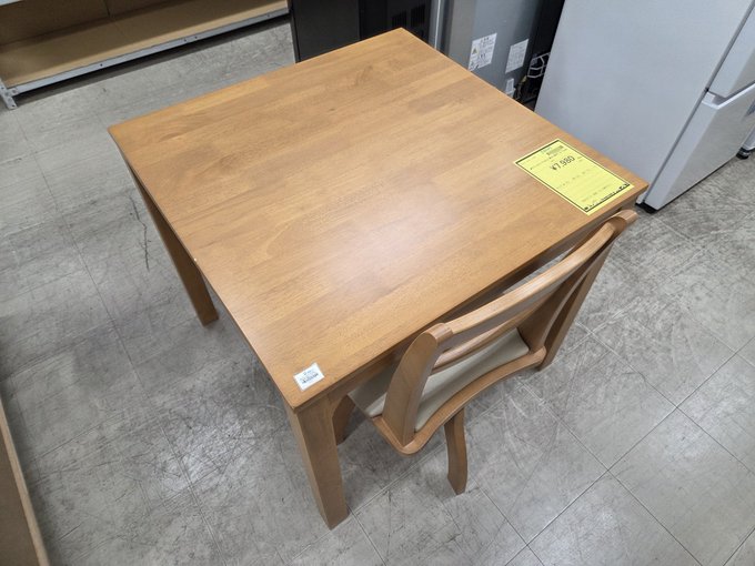 J1065【リユースのサカイ柏店】NITORI ニトリ ダイニングテーブル