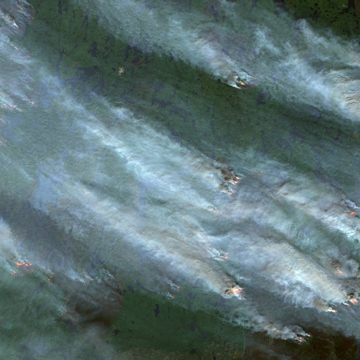 AI_Stef78's tweet photo. Churchill River : Granville Lake - Manitoba - Canada et... je n'ai pas de mots. Données @CopernicusEU du #satellite Sentinel 2 post-traitées. La seconde image prend 7 canaux spectraux pour la restitution des points chauds et donc des foyers d'incendies.

#incendies #feuxdeforêt https://t.co/x61e5nLIaq
