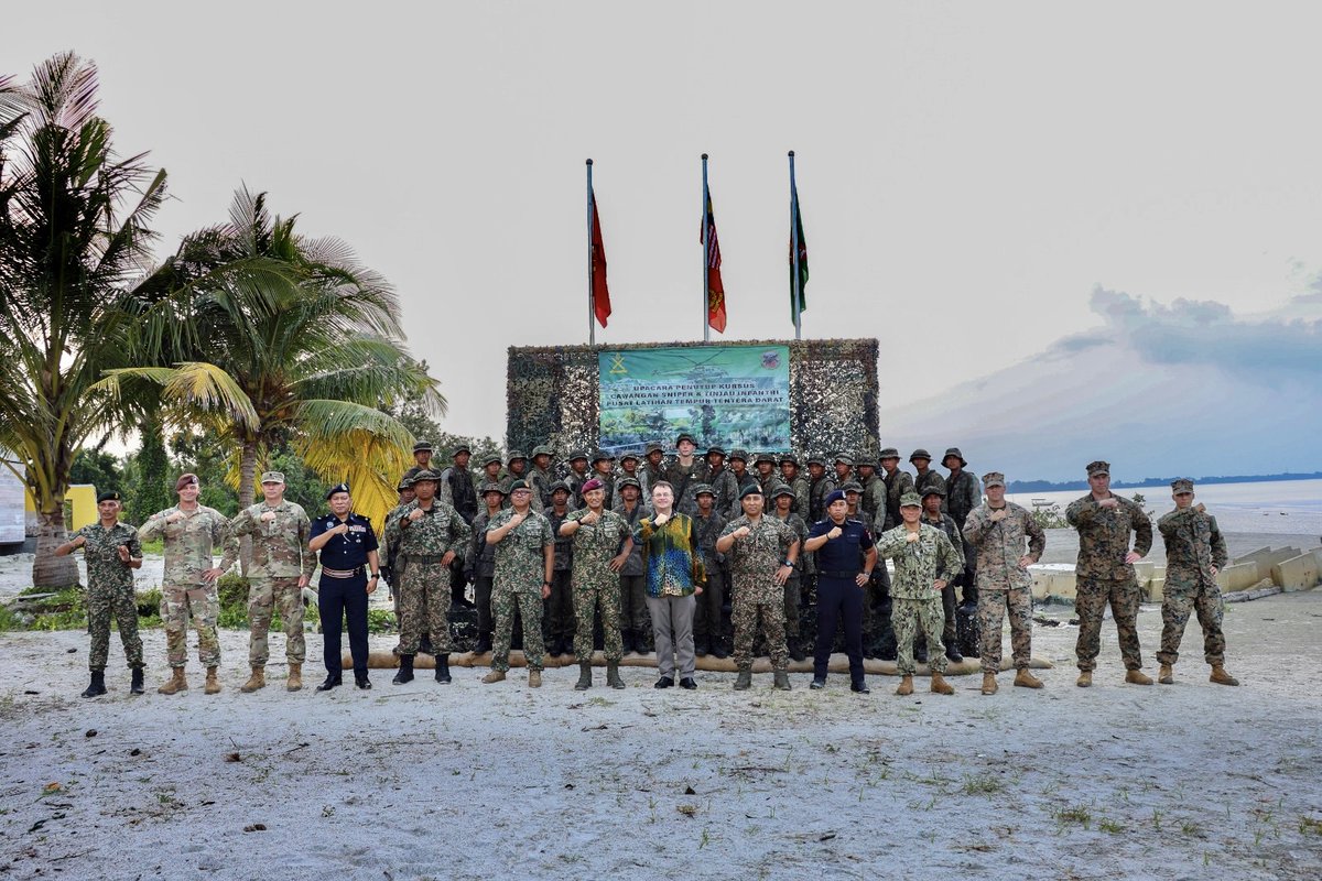 I was honored to attend the graduation ceremony of Corporal Liam G. Deal, who has been in Malaysia since May attending the Malaysian Army’s Infantry Reconnaissance Course, as well as his promotion ceremony marking his advancement to Sergeant. His accomplishments reflect the