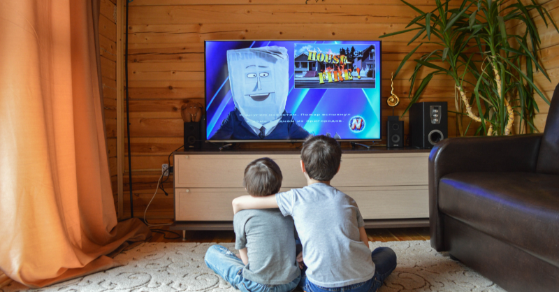 nielsen's tweet photo. Kid’s summer viewing is up! The latest @nielsen data shows that TV impressions among kids aged 6-17 increased by 27% in June compared to May, with streaming being the biggest piece of their TV diet. Find out what they were watching: https://t.co/gFZBrww8Jm
#SummerViewing #TV