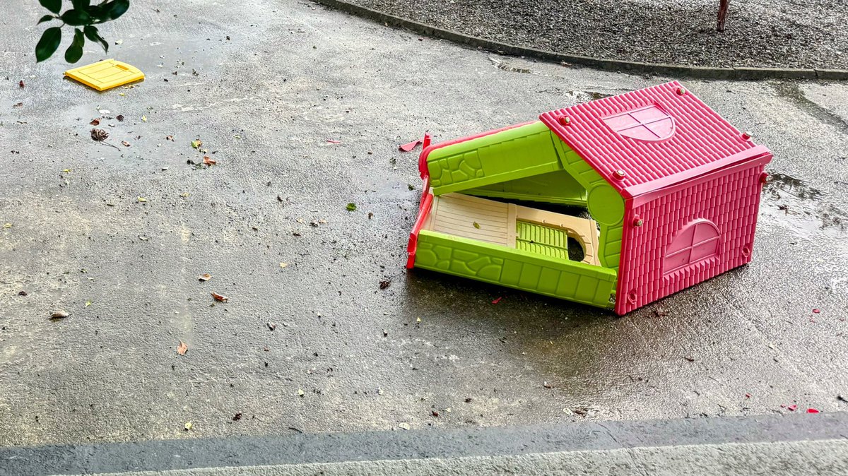 RIP playhouse #StormFloris