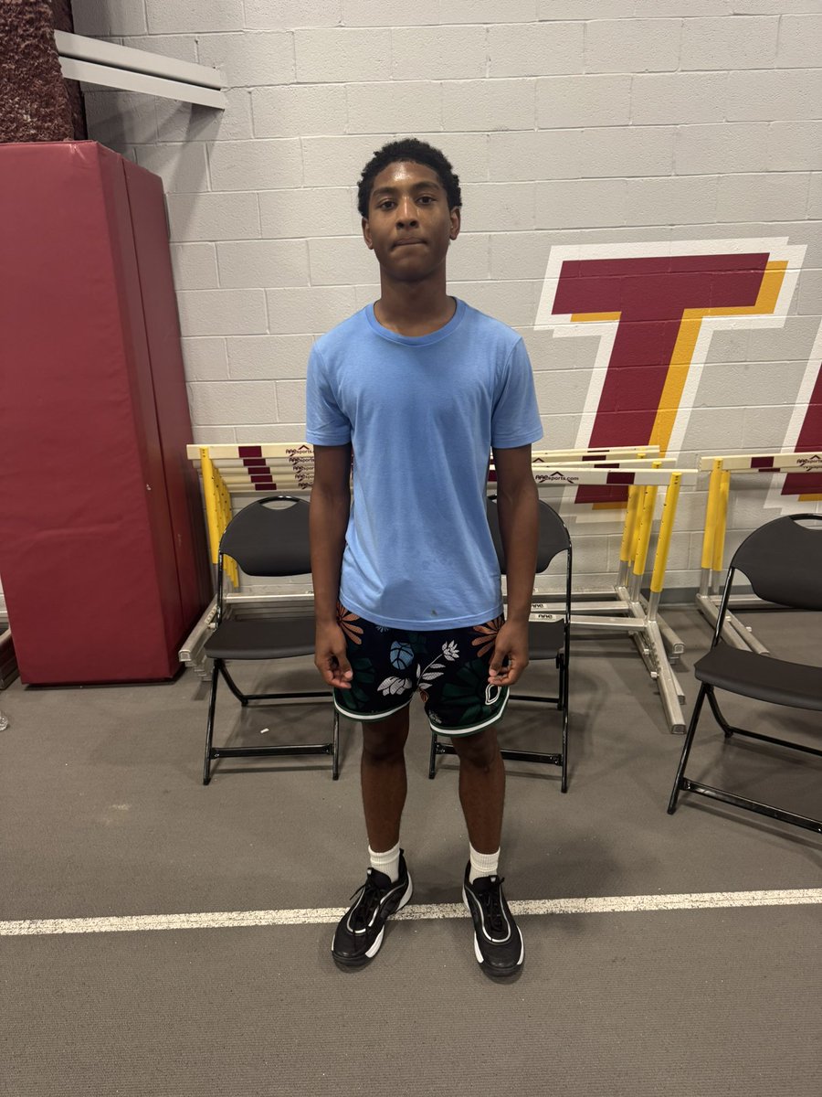 5:00 POTG 8th grade boys divison blue teams Mason marfil with 10 pts in a win over green team 

#Lovedayhoops 
#FlexV