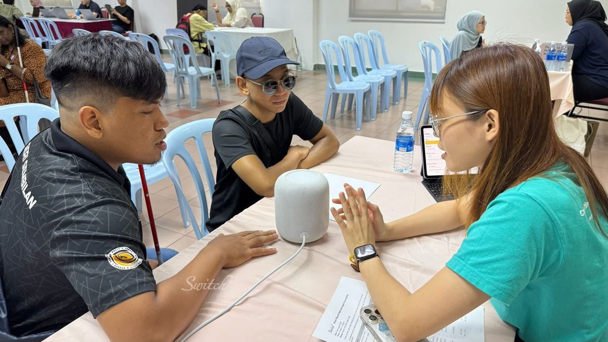 Thrilled to have collaborated with the Malaysia Association for the Blind (MAB) for an inclusive workshop focused on empowering visually impaired individuals! 🤝 

We introduced participants to the incredible Apple Accessibility features on the iPhone, iPad, HomePod, and Apple