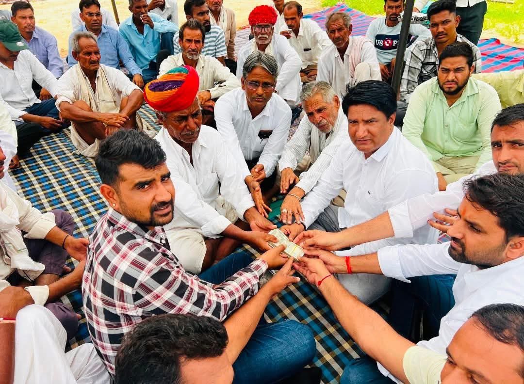 MP Saharan (@manphoolsaran7) on Twitter photo रालोपा सुप्रीमो श्री <a href="/hanumanbeniwal/">HANUMAN BENIWAL</a> जी के निर्देशानुसार जिला डीडवाना- कुचामन के रालोपा परिवार ने सिटावट(परबतसर) निवासी स्व. रिछपाल जी मेघवाल के परिवार को आर्थिक मदद व सम्बल प्रदान किया ! रालोपा सुप्रीमो श्री <a href="/hanumanbeniwal/">HANUMAN BENIWAL</a> जी के निर्देशानुसार जिला डीडवाना- कुचामन के रालोपा परिवार ने सिटावट(परबतसर) निवासी स्व. रिछपाल जी मेघवाल के परिवार को आर्थिक मदद व सम्बल प्रदान किया !