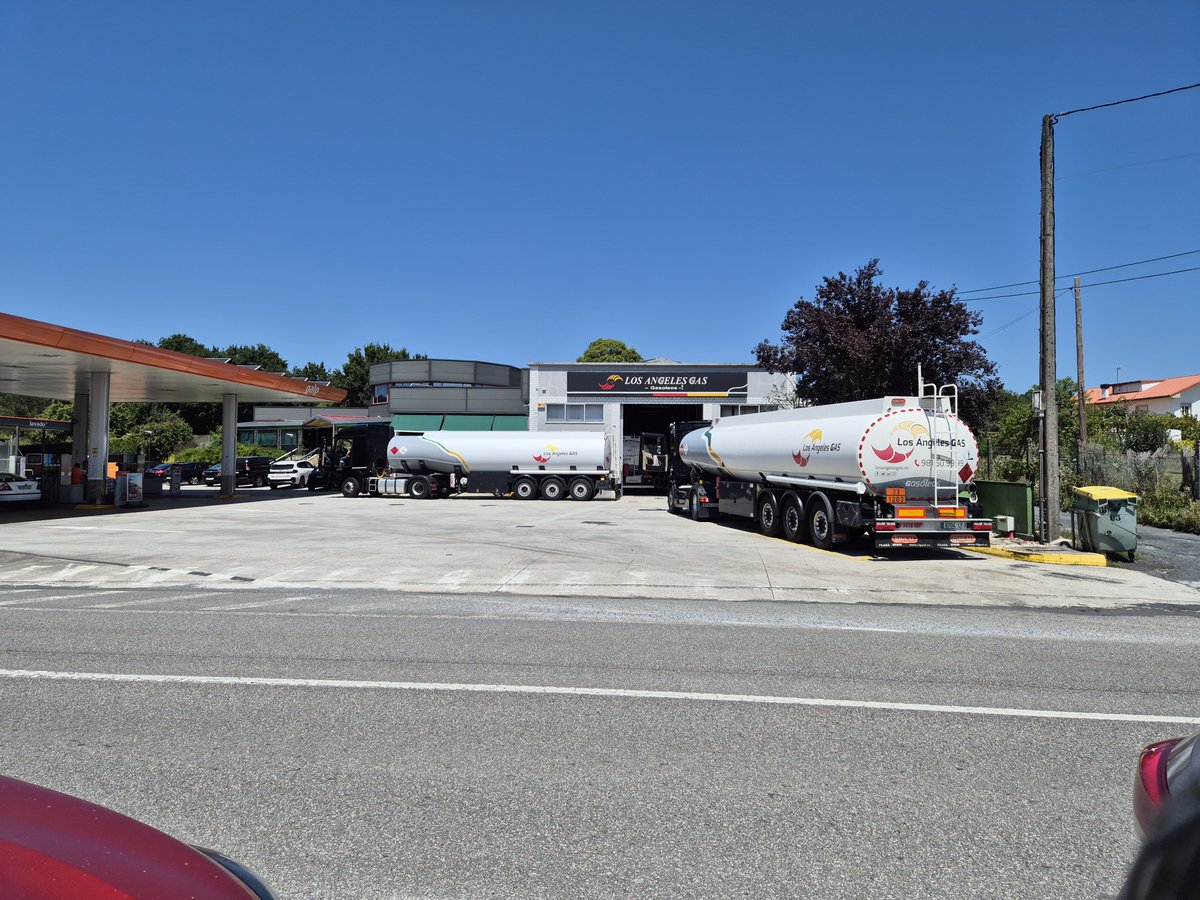 El área de distribución <a href="/LosAngelesGas/">Los Angeles Gas</a> llega donde lo necesites
Haz tu pedido a través de nuestra web losangelesgas.es o en el 981 50 99 99
#camión #distribución #truck #energía #ontheroad
