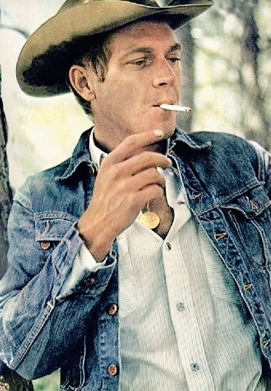 Mooooooorning!!
#McQueen Monday 🤟🤠