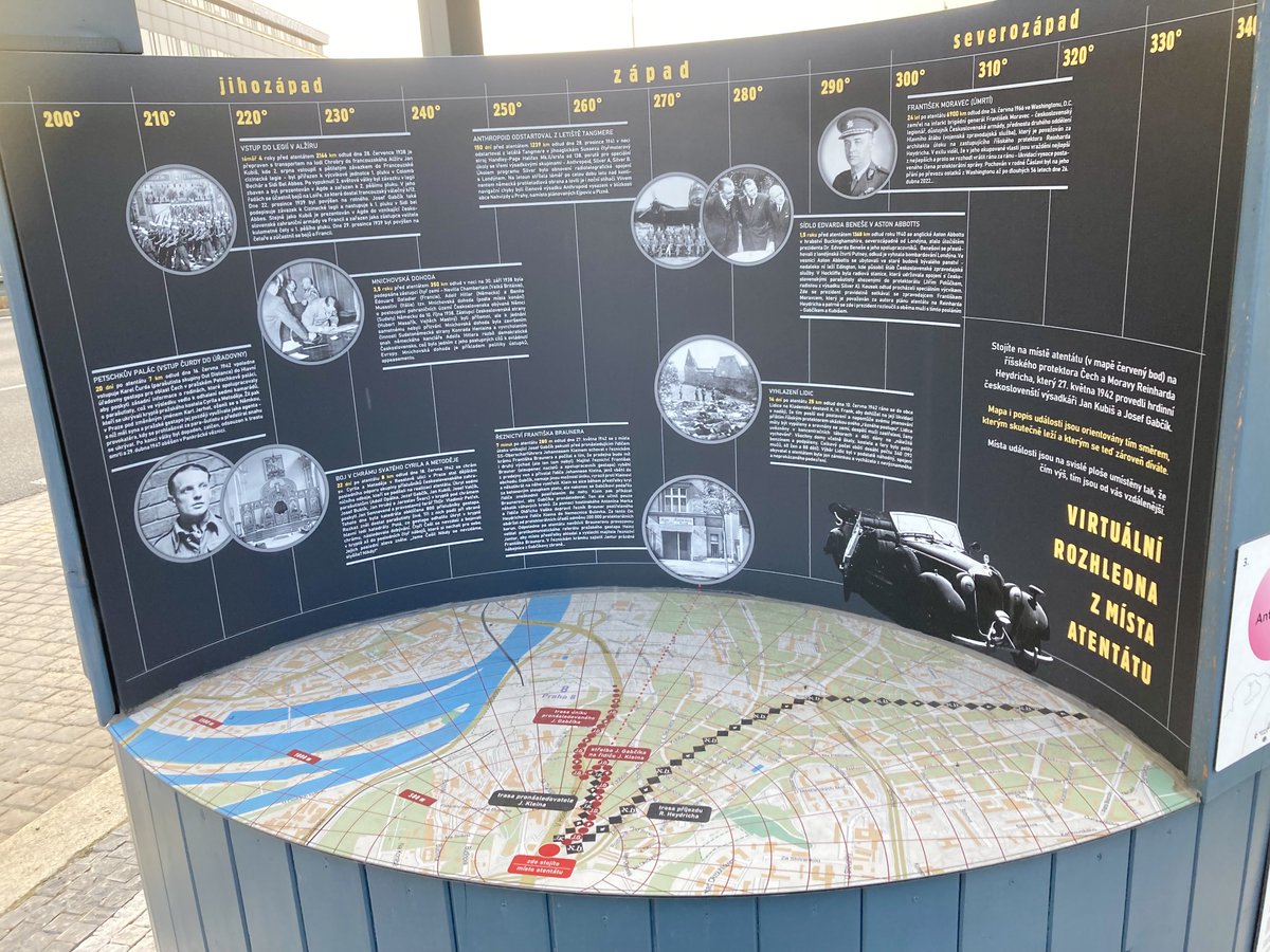 チェコ　プラハ🇨🇿
📍Památník Operace Anthropoid

先程の壁画のすぐ近くにある、
襲撃事件を記録したモニュメント。

暗殺実行後の逃走経路がチャートで展示されており、事件の流れを学ぶことができます。

ちなみに、
映画『ハイドリヒを撃て』など
この事件を題材とした作品も多くあります。