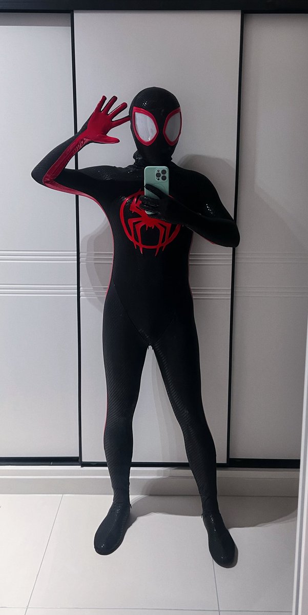 比个🖐🏻️
腿好长（bushi）🥵