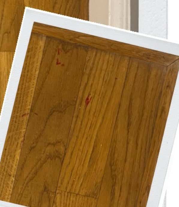 Gad vide, hvad der ligger bag tanken om at slibe de små, røde klatter maling væk, som ellers har været bevaret i et lille hjørne af Christiansborg i 22 år, siden Anders Fogh blev overfaldet.