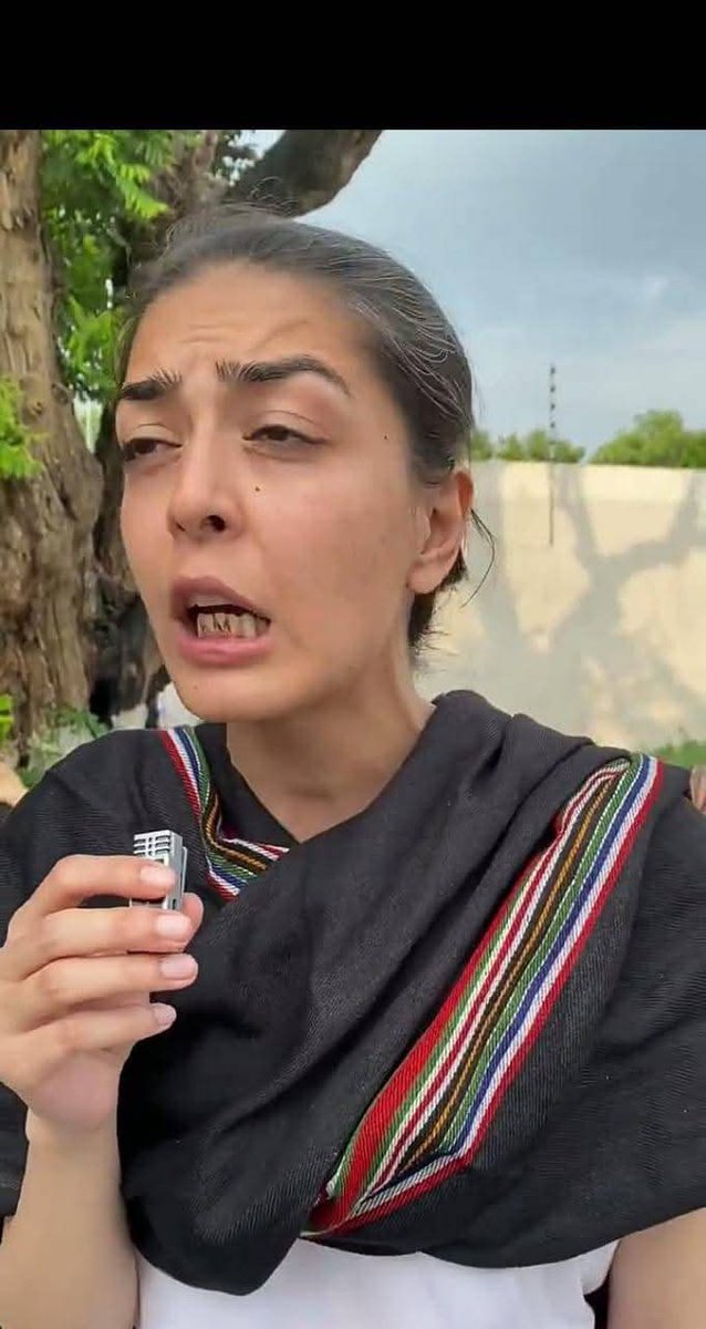 کچھ نہ سوچیں بس لعنت بھیج کر شئیر کرتے جائے اور ثواب دارین حاصل کریں۔