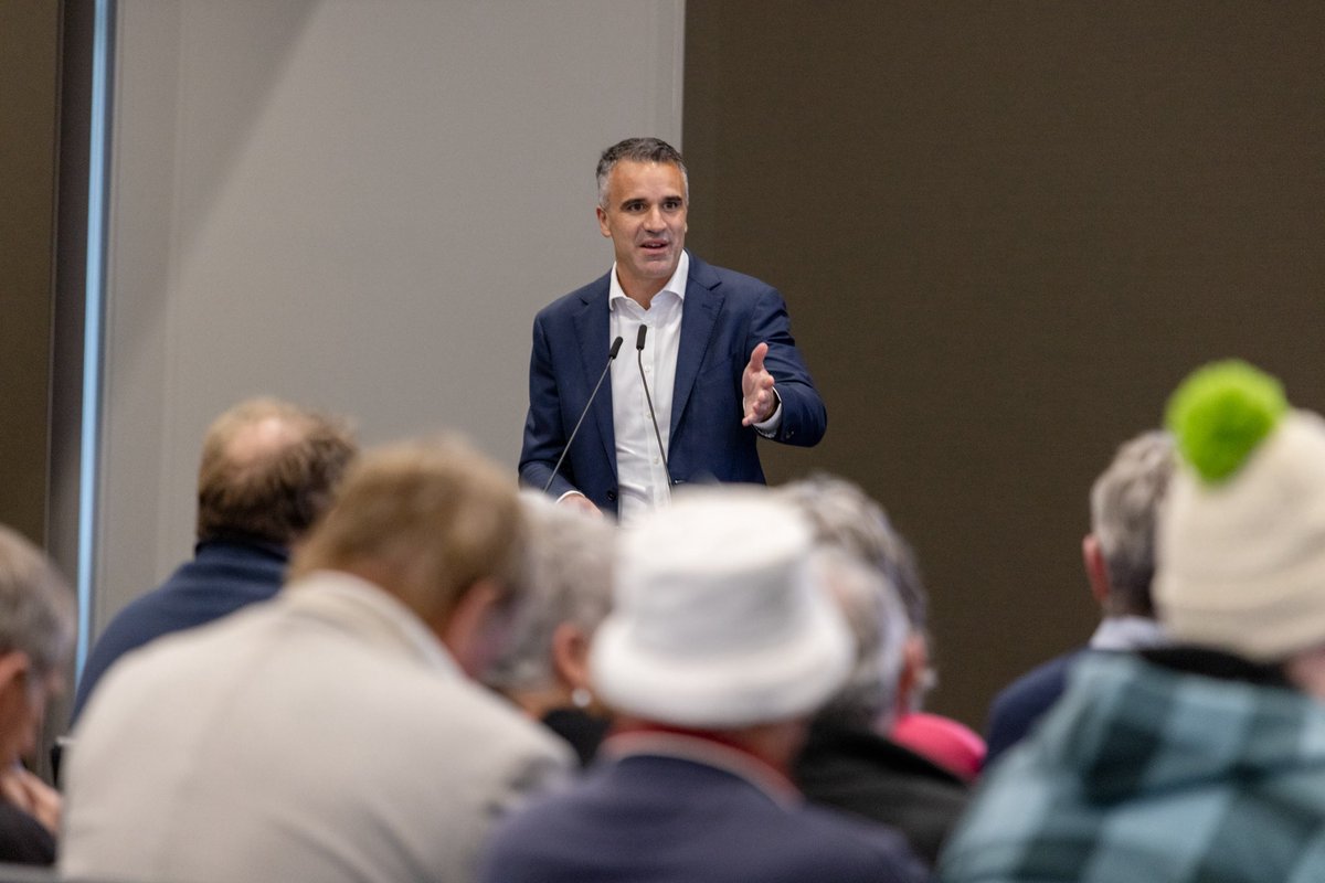 We’re here in Port Pirie for Country Cabinet because we want to hear directly from the community. 

Thank you to everyone who attended tonight’s forum to ask your questions and to find out more of our Government’s agenda.