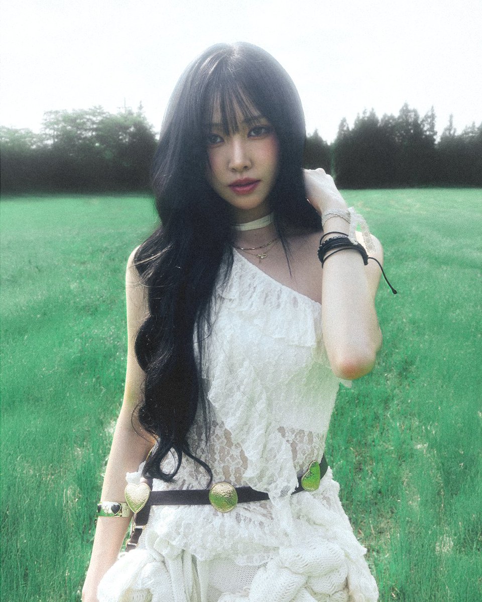 유주 (YUJU) 3rd Mini Album

𝑰𝒏 𝑩𝒍𝒐𝒐𝒎

CONCEPT PHOTO #1

✰ ʀᴇʟᴇᴀsᴇ
2025.08.12 6PM (KST)

✰ ᴘʀᴇ-ᴏʀᴅᴇʀ
bio.to/YUJU-InBloom

#유주 #YUJU
#InBloom #REPLY
#ATAREA #앳에어리어