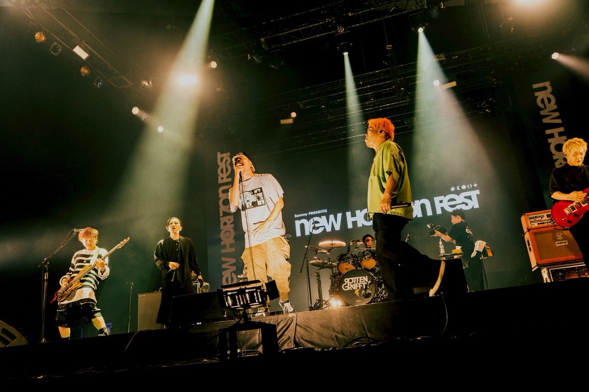 ROTTEN_KYOTO's tweet photo. ［ロットン情報］
8/3 幕張メッセ 国際展⽰場 9-11ホール
Sammy presents
"NEW HORIZON FEST"

Photo. @kawado_photo https://t.co/h11MQbdbJc