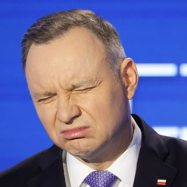 Dzień dobry 👋☕ 
"Kiedy pytają mnie" jakie zdjęcie najlepiej opisuje 10 lat rezydentury Andrzeja Dudy, wskazuję to 👇
#DudaToWstyd
