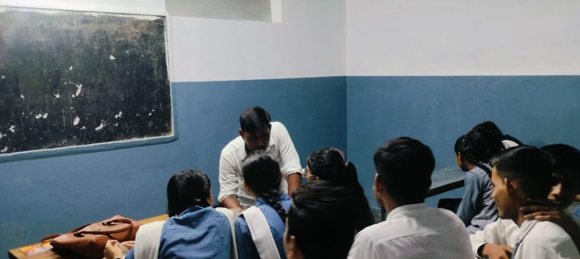 ABVP4Agra's tweet photo. अखिल भारतीय विद्यार्थी परिषद आगरा महानगर की कैलाश नगर ईकाई द्वारा सेंट मैरी इंटर कॉलेज, S. B. M. इंटर कॉलेज और S.K.L. इंटर कॉलेज में सदस्यता अभियान चलाया गया |और S.B.M.इंटर कॉलेज की कार्यकारणी का गठन किया गया। 
जिसमे प्रांत सह मंत्री पुनीत कुमारजी उपस्थित रहे।
#Abvpbraj https://t.co/pWy4CUnpg9