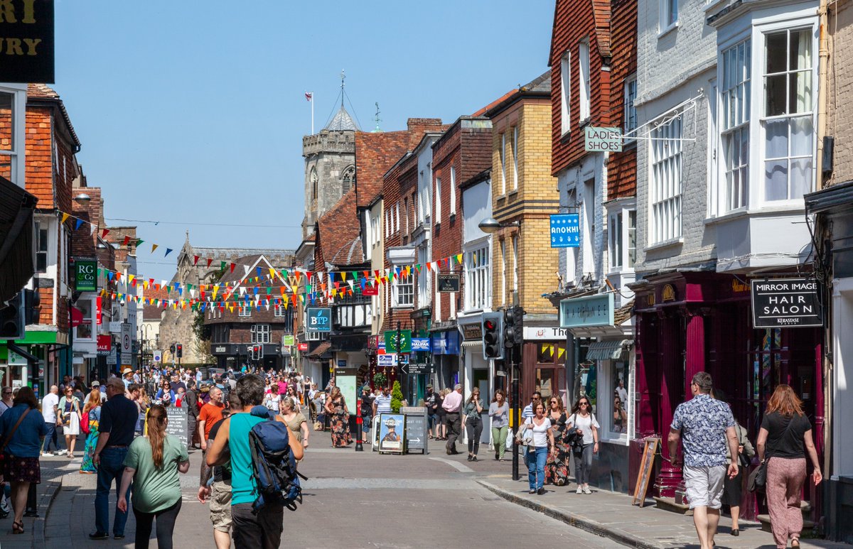 With ageless beauty, captivating history, and traditional charm, Salisbury’s lively culture never fails to inspire locals and visitors from far and wide!   
 
Spend a weekend in Salisbury and explore the city’s Medieval streets as you discover more of this unique part of