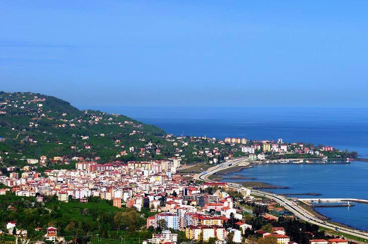 OkuneOrg's tweet image. #Beşikdüzü Trabzon'un 50 km batısında bir sahil kasabasıdır. Osmanlı döneminde, 17. yüzyılda #Şarlı adıyla bir köy olarak kurulmuştur. Uzun bir dönem küçük bir pazar yeri iskelesi olarak varlığını sürdüren yerleşimin … &amp;gt;&amp;gt; tr.okune.org/wiki/index.php…