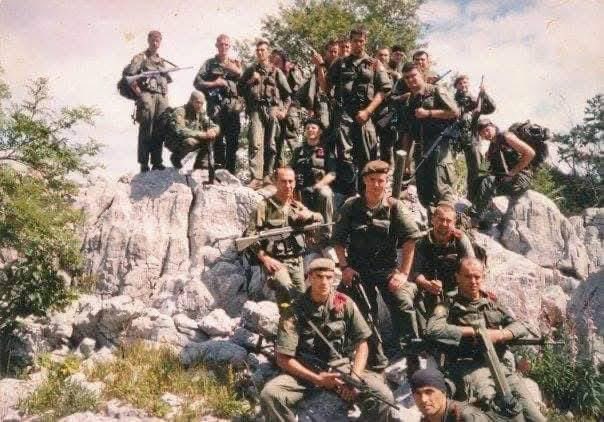 [OLUJA 4.-7. VIII. 1995.]

Tog smo jutra krenuli, a bome su nakon toga gorjeli i nebo i zemlja!
Hvala vam na svemu, slobodni smo ljudi!  ✌️🇭🇷

#hrvatska #oluja95