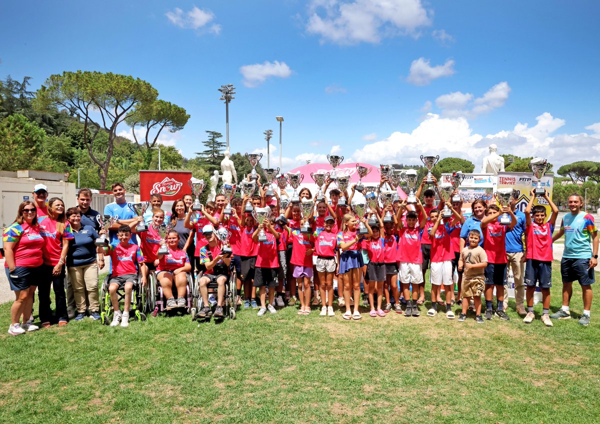 Sui campi del Foro Italico e del Salaria Sport Village sono stati assegnati tutti i titoli Master Tennis Trophy FITP Kinder Joy of Moving 2025 🏆👏

📲 La notizia completa: fitp.it/Federazione/Ne…