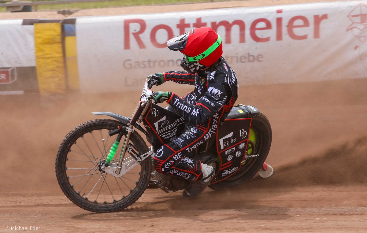 Krajowa Liga Żużlowa (@krajowalz) on Twitter photo 🇬🇧CHARLES WRIGHT zawodnikiem meczu <a href="/LokomotiveLV/">LokomotiveLV</a> vs <a href="/ACLDevils/">AC Landshut Devils</a>
Tak zdecydowaliście głosując w 📲aplikacji POLSKI ŻUŻEL. PL👍
#KrajowaNajszybsza
👉Więcej o meczu w Daugavpils ⤵️
polskizuzel.pl/2ligazuzlowa/2… 🇬🇧CHARLES WRIGHT zawodnikiem meczu <a href="/LokomotiveLV/">LokomotiveLV</a> vs <a href="/ACLDevils/">AC Landshut Devils</a>
Tak zdecydowaliście głosując w 📲aplikacji POLSKI ŻUŻEL. PL👍
#KrajowaNajszybsza
👉Więcej o meczu w Daugavpils ⤵️
polskizuzel.pl/2ligazuzlowa/2…